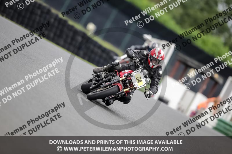 Vintage motorcycle club;eventdigitalimages;mallory park;mallory park trackday photographs;no limits trackdays;peter wileman photography;trackday digital images;trackday photos;vmcc festival 1000 bikes photographs